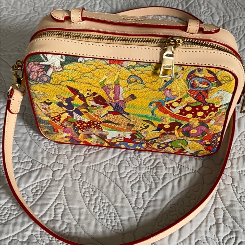 Crossbody purse w miniature art work